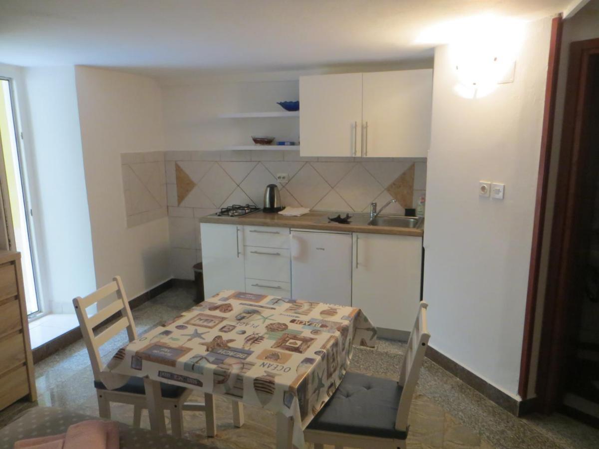 Rooms Mario Cres Εξωτερικό φωτογραφία