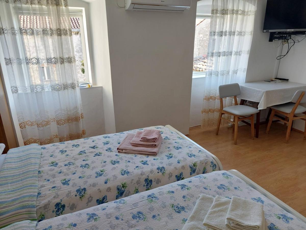 Rooms Mario Cres Εξωτερικό φωτογραφία