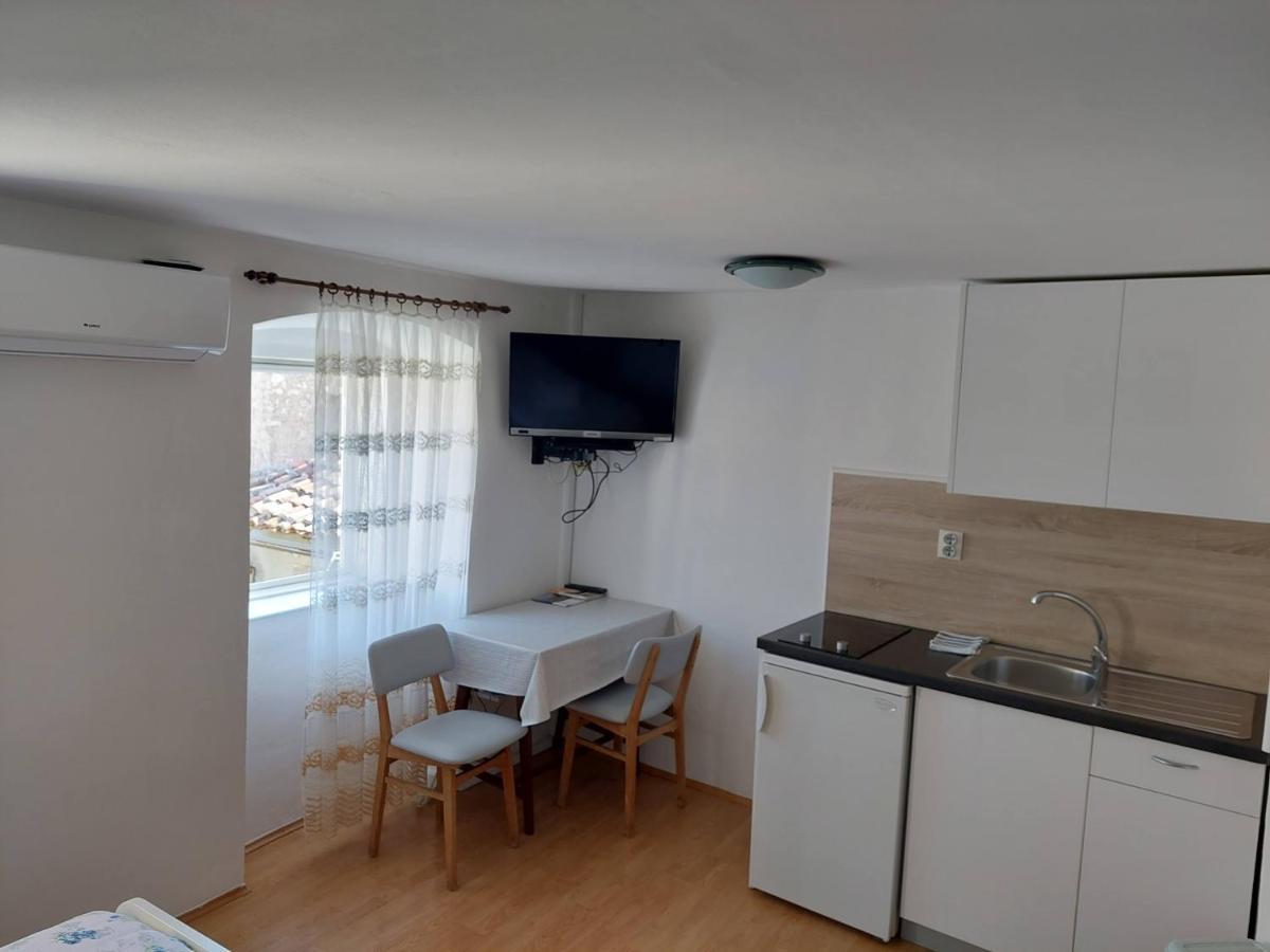 Rooms Mario Cres Εξωτερικό φωτογραφία