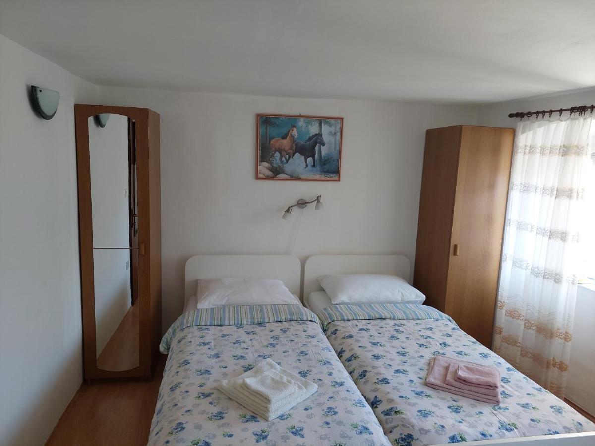 Rooms Mario Cres Εξωτερικό φωτογραφία